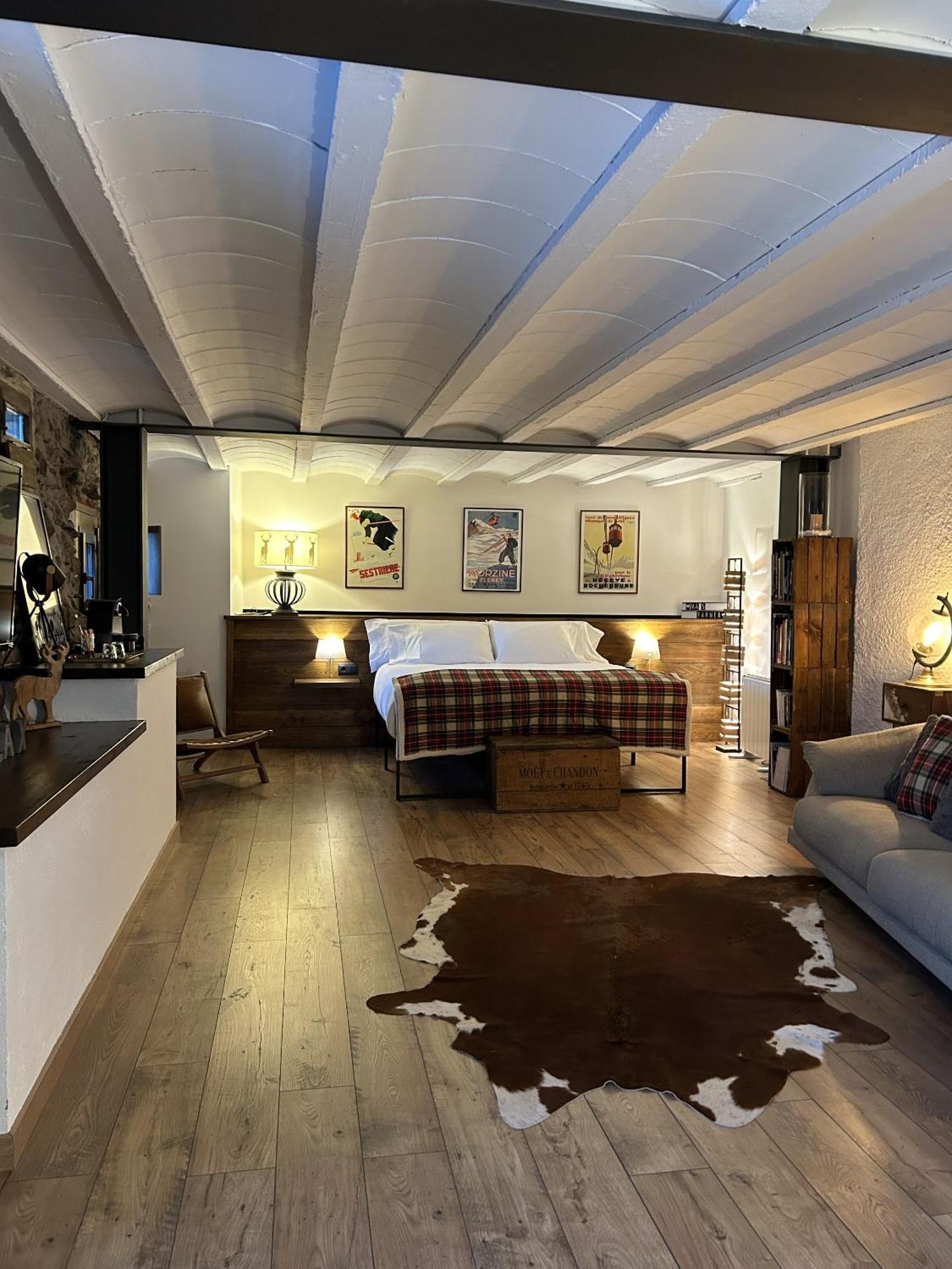 Mas Farner - Adults Only Bed and Breakfast Λίβια Δωμάτιο φωτογραφία