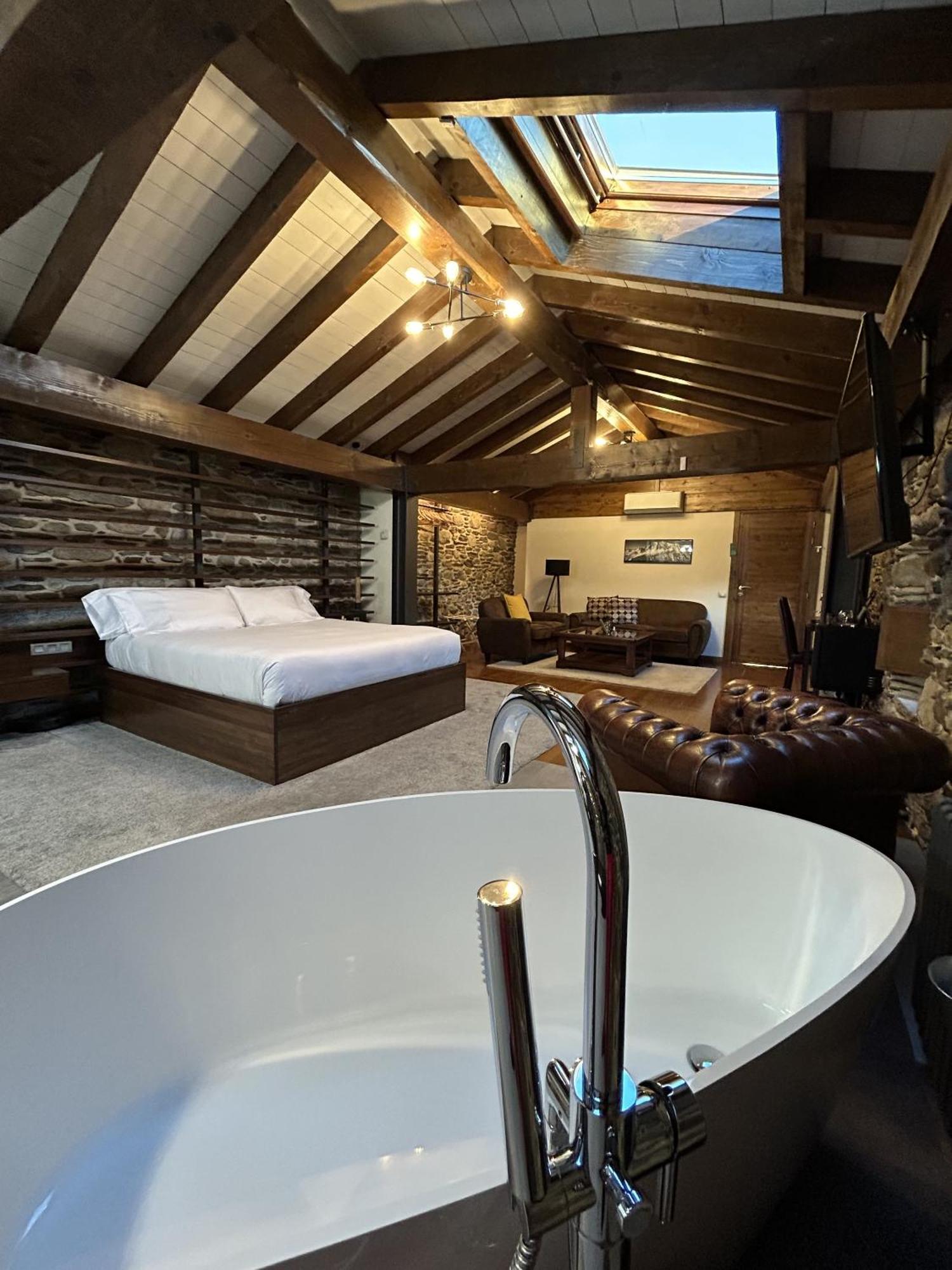 Mas Farner - Adults Only Bed and Breakfast Λίβια Δωμάτιο φωτογραφία